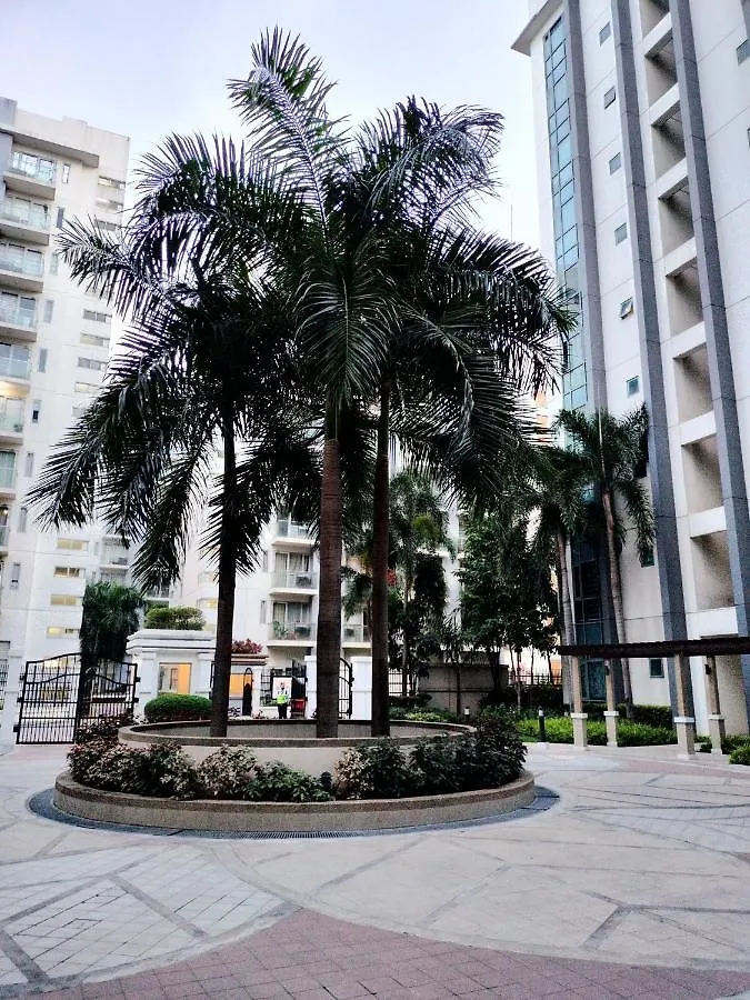 Aparthotel Staycation Near Airport And Resorts World Manila Pasay