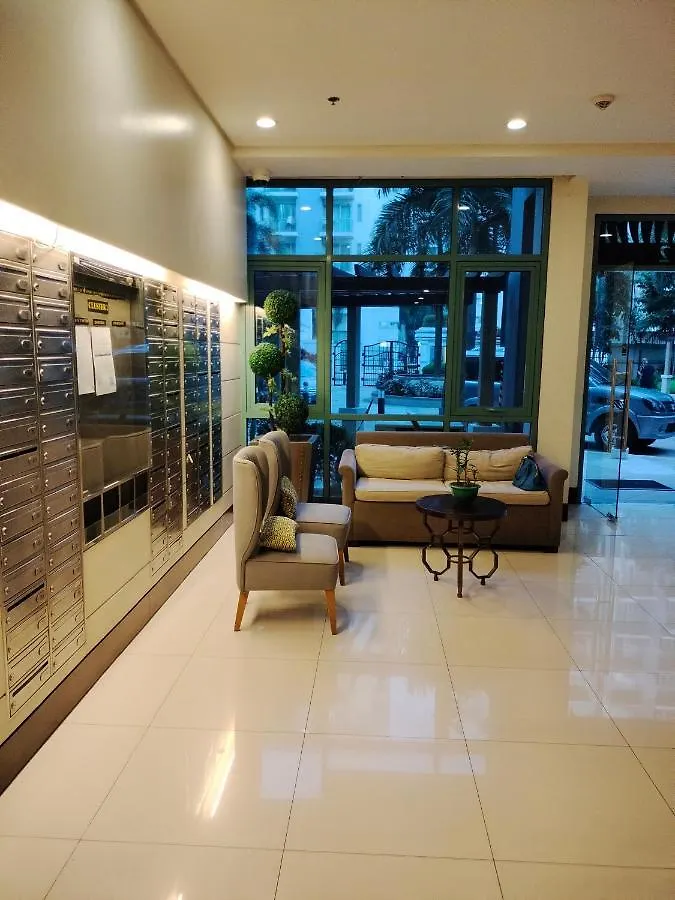 Staycation Near Airport And Resorts World Manila Pasay Philippines