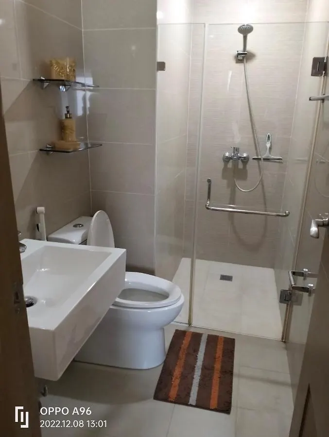 Staycation Near Airport And Resorts World Manila Pasay Aparthotel