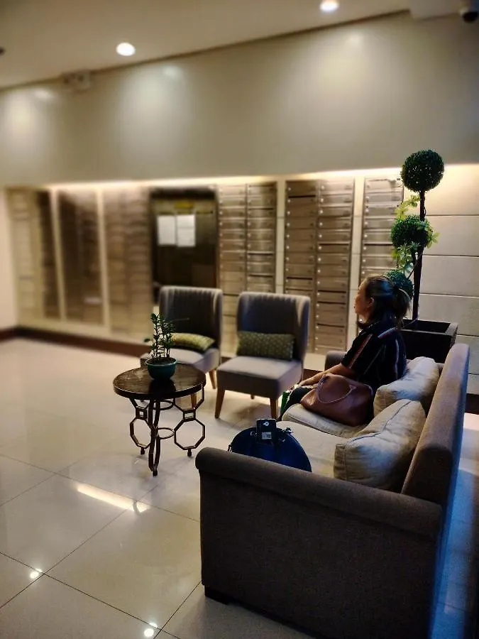 Staycation Near Airport And Resorts World Manila Pasay